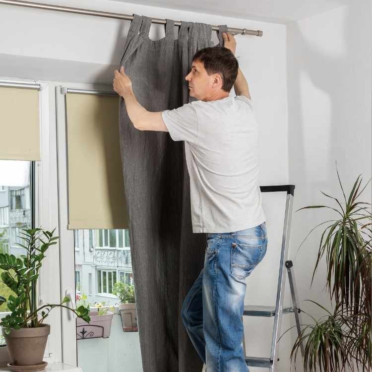 تنظيف الستائر بطريقة صديقة للبيئة بجدة